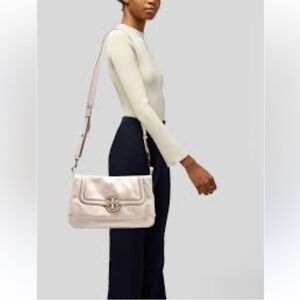 Tory burch foldover amanda crossbody gray bag